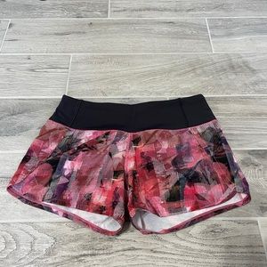 Lululemon Run Times Short II *4"